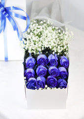 12 Blue Rose Box