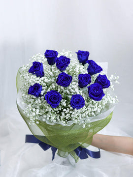 Blue Preserved Roses with Baby Breath