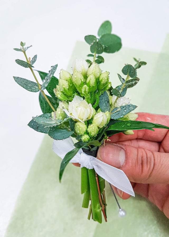 Boutonniere - Green & Natural - Toronto Flower Gallery